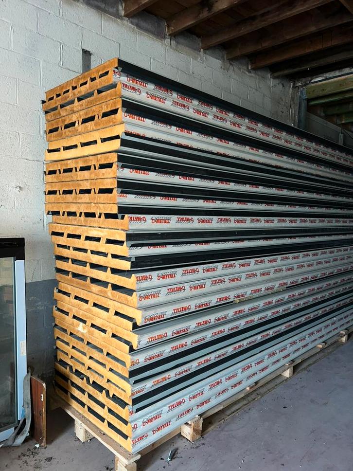 Panneaux sandwich 6,5 m /1 m / 6 cm - 425 m², Bricolage & Construction, Plaques & Panneaux, Comme neuf, Enlèvement