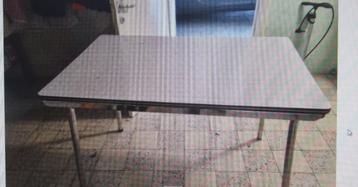 Eettafel 70x110 cm + 2 existentis, stevig frame, doe een bod beschikbaar voor biedingen