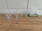 26 champagne glazen fluitjes, Verzamelen, Ophalen, Zo goed als nieuw