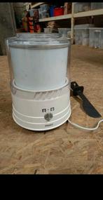 Ijsmaker, Elektronische apparatuur, Ophalen