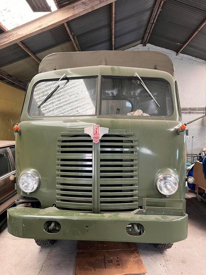 Camion Militaire FN 4x4 de 1954  - Treuil - Papiers Complets, Verzamelen, Militaria | Algemeen, Landmacht, Overige typen, Ophalen of Verzenden