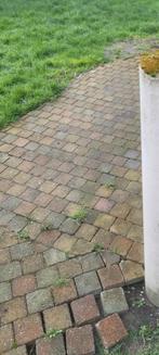 Voyelles, Enlèvement, Briques