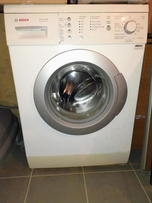 Wasmachine, Elektronische apparatuur, Wasmachines, Gebruikt, Voorlader, 4 tot 6 kg, Minder dan 85 cm, 1200 tot 1600 toeren, Energieklasse A of zuiniger