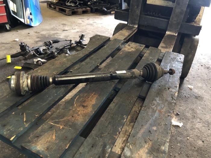 Aandrijfas rechts-voor van een Audi A3, Auto-onderdelen, Remmen en Aandrijving, Audi, Gebruikt, 3 maanden garantie, Ophalen of Verzenden