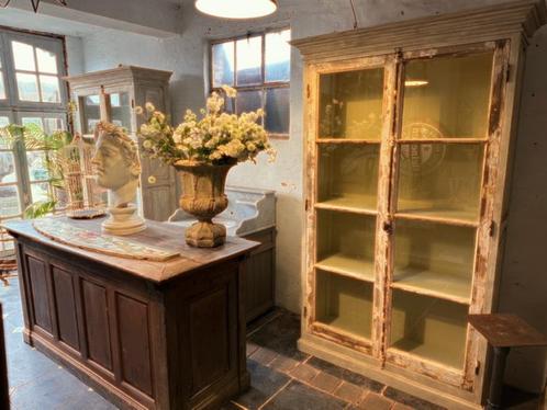 oude kast keukenkast vitrine vitrinekast antieke brocante, Maison & Meubles, Armoires | Vitrines, Verre, Enlèvement ou Envoi