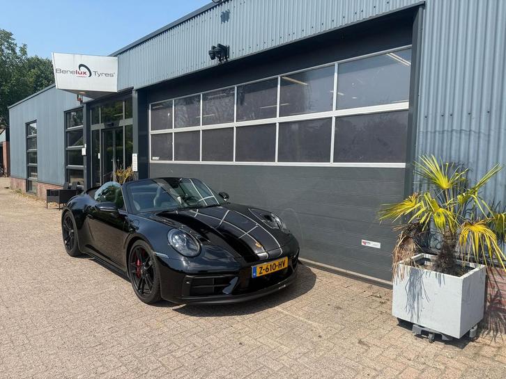 Porsche 911 992 Carrera 4 GTS cabrio Bose zwart zwart cabrio, Autos, Porsche, Entreprise, 4x4, ABS, Phares directionnels, Régulateur de distance