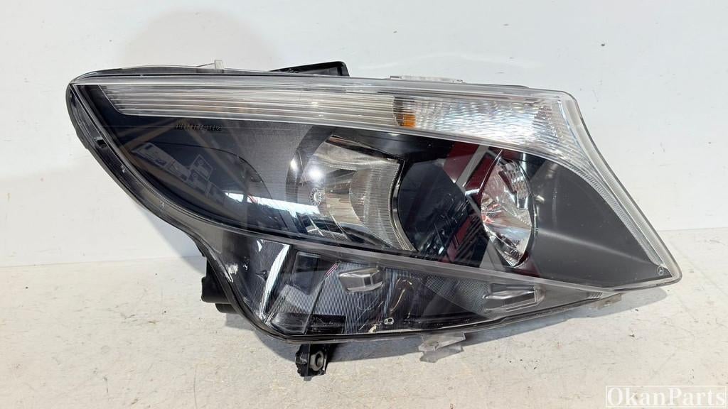 Phare droit Mercedes-Benz Vito W447 A2479067800, Autos : Pièces & Accessoires, Fabrikant BV, Utilisé, Info@fabrikant.eu, Fabrikantstraat 1
1000 AA  Amsterdam, NL