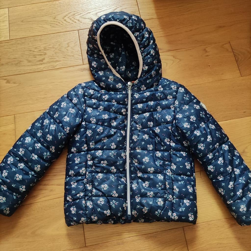 Halfwarme jas van 5 jaar oud, Zo goed als nieuw, C&A, Meisje, Trui of Vest