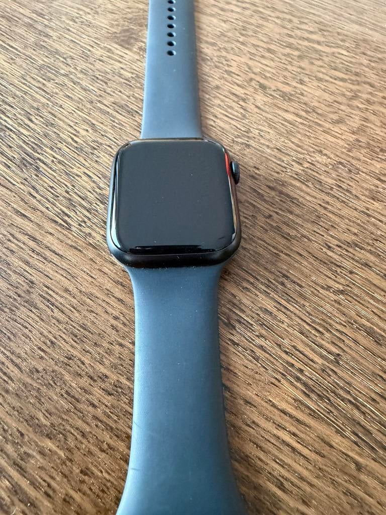 Apple Watch series 9 - 45mm, Bijoux, Sacs & Beauté, Montres connectées, Comme neuf, Enlèvement