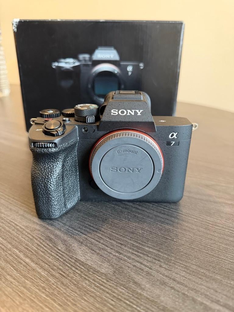 Sony A7IV + chargeur Sony, TV, Hi-fi & Vidéo, Appareils photo numériques, Comme neuf, Sony, Enlèvement ou Envoi