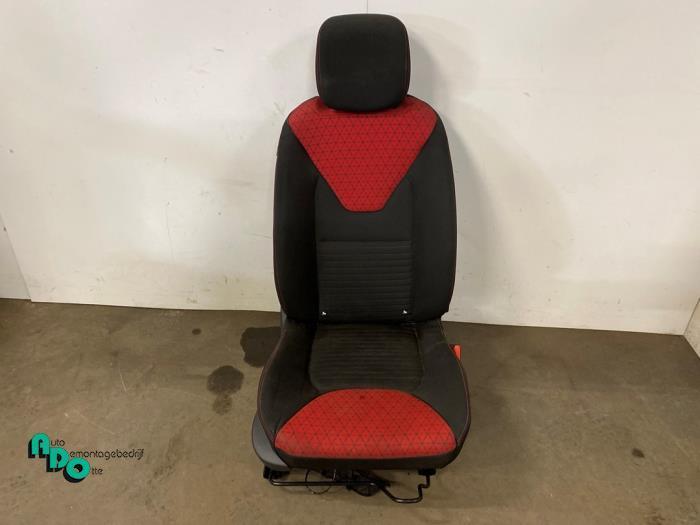 Stoel links van een Renault Clio (Clio 4 12-), Auto-onderdelen, Interieur en Bekleding, Renault, Gebruikt, 3 maanden garantie
