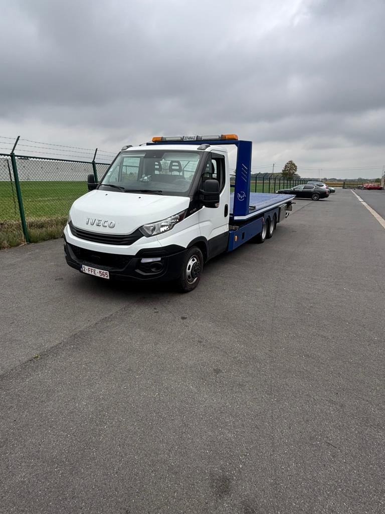 Iveco Daily takelwagen, Autos, Camionnettes & Utilitaires, Achat, Euro 6, Entreprise, Boîte manuelle