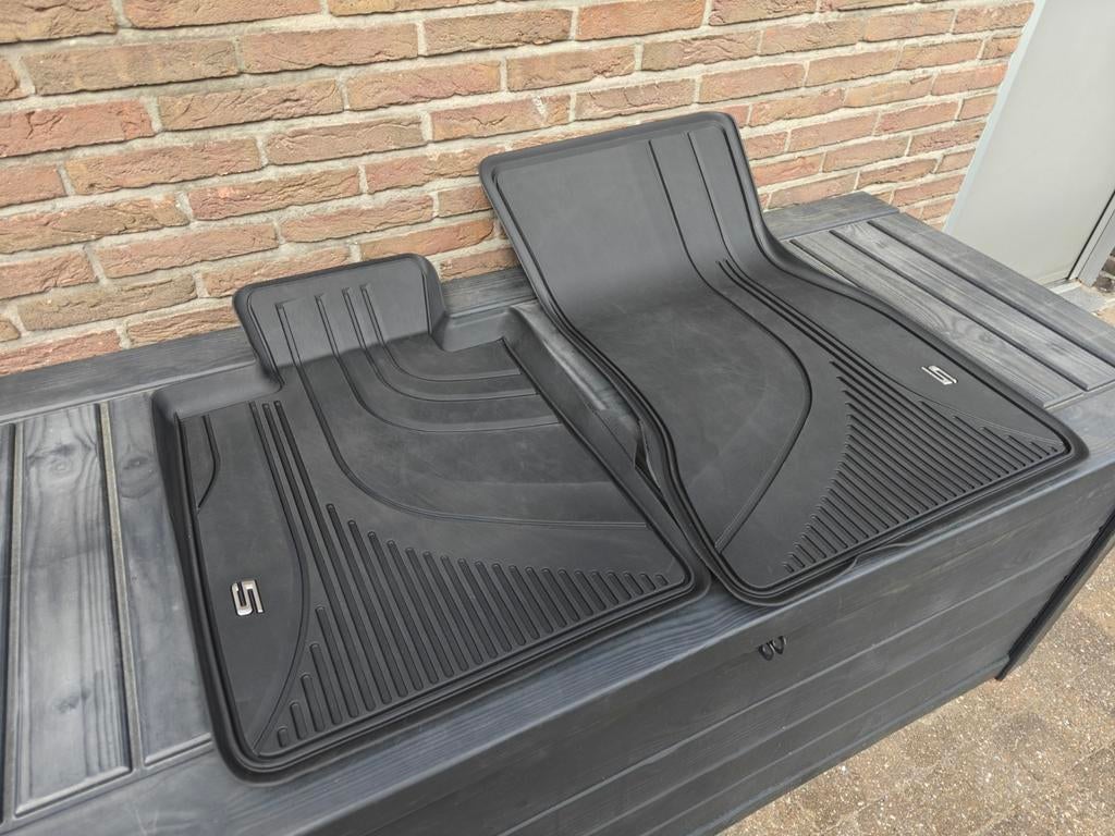 BMW 5 serie G30/G31 originele rubber matten, Ophalen, BMW