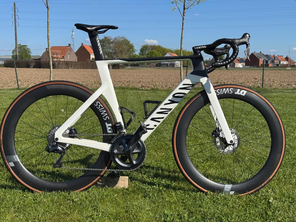 Canyon Aeroad CF SLX 8 Disc DI2, Fietsen en Brommers, Fietsen | Racefietsen, Carbon, 10 tot 15 versnellingen, Heren, Zo goed als nieuw