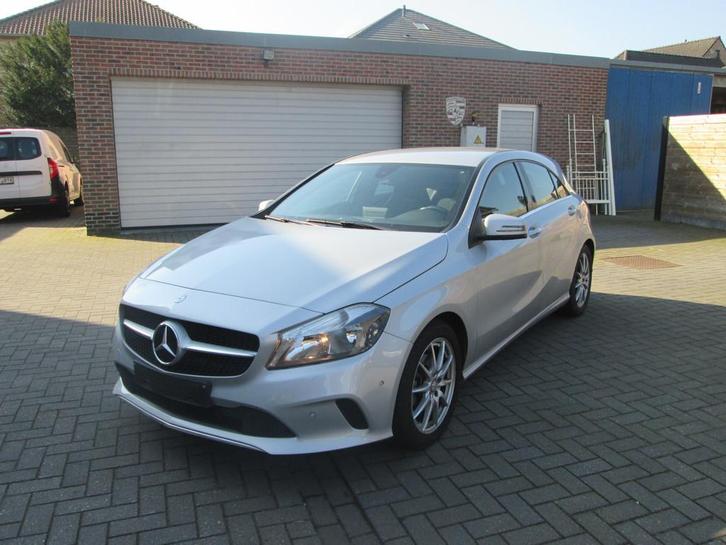 Mercedes-Benz A-Klasse 180 AUTOMATIC NAVI (automatique), Autos, Mercedes-Benz, Entreprise, Achat, Classe A, ABS, Airbags, Air conditionné