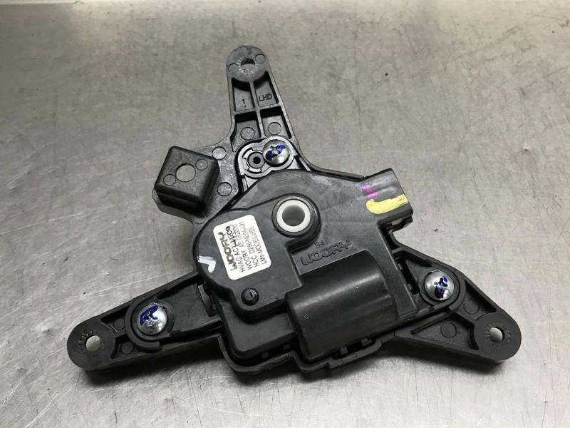 KACHELSTELMOTOR Hyundai iX35 (LM) (|D266NE9AA01|), Gebruikt, Hyundai