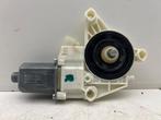 Moteur de vitre portière d'un Mercedes Vito, 3 mois de garantie, Utilisé, -, -