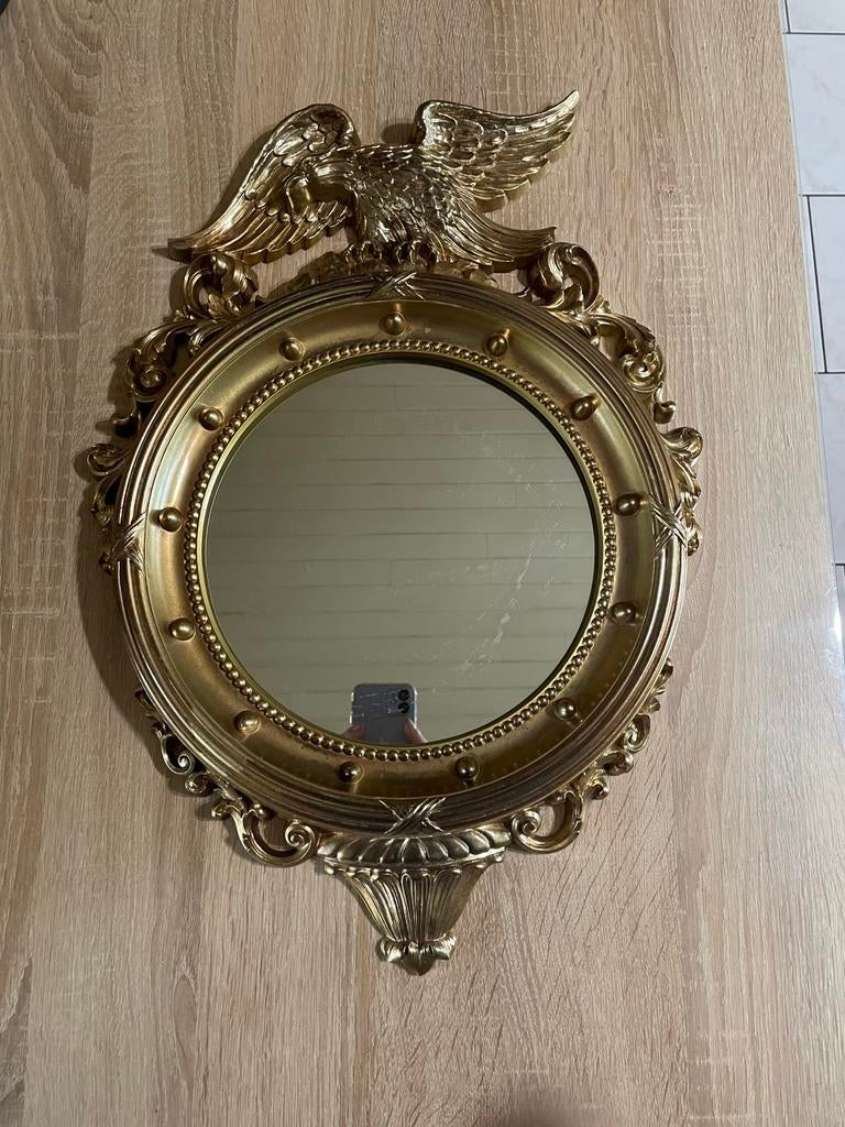 Spiegel met arend usa, Enlèvement