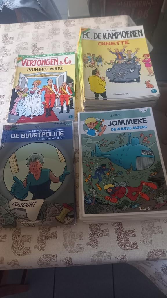 Allerlei gewone strips en hardcovers, Ophalen