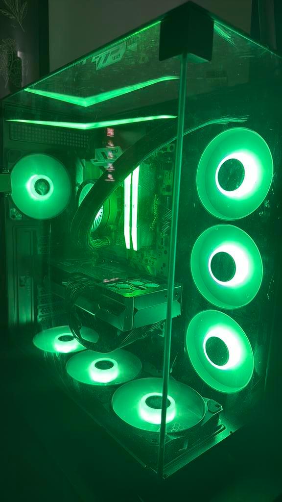 Setup gamer 4k, Informatique & Logiciels, Ordinateurs de bureau, Comme neuf, 32 GB, Enlèvement