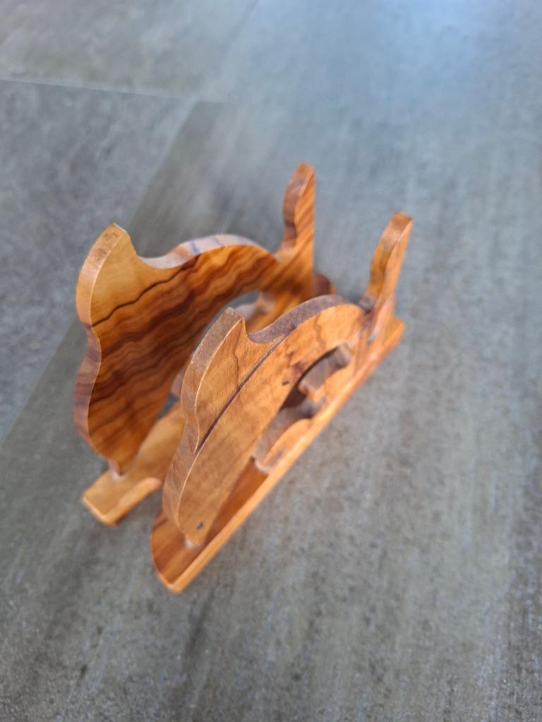 Olijfhouten servet- of brievenhouder, Ophalen, Zo goed als nieuw, Bruin, Hout