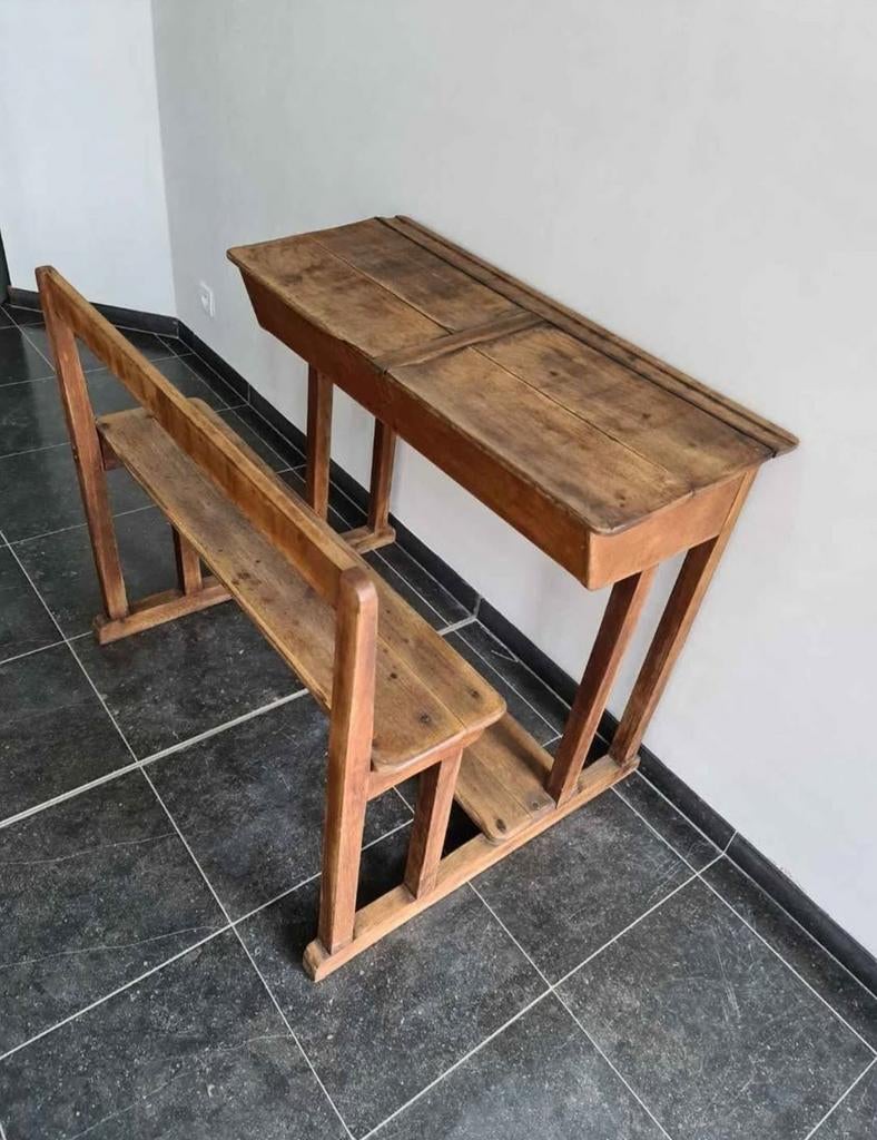 Antiek schoolbankje, Ophalen