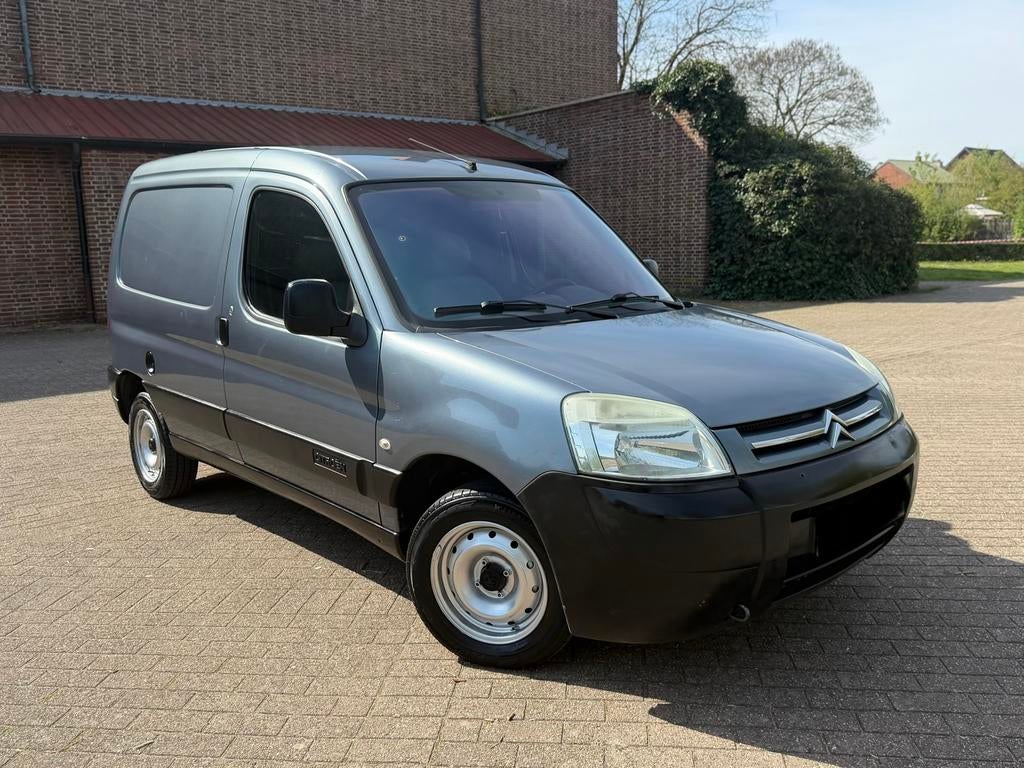 zeer nette citroen berlingo 1.6hdi weinig km blanko grd vvk, Auto's, Bestelwagens en Lichte vracht, Particulier, ABS, Airbags