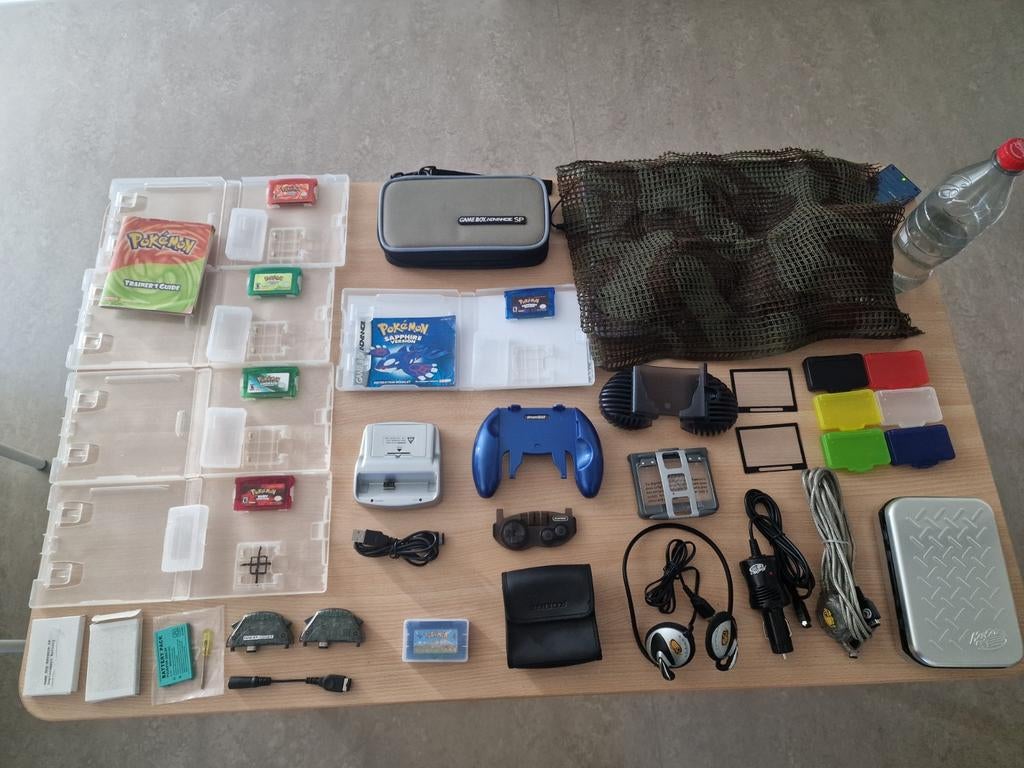Accessoires voor de gameboy advance SP, Games en Spelcomputers, Spelcomputers | Nintendo Game Boy, Ophalen of Verzenden, Zo goed als nieuw