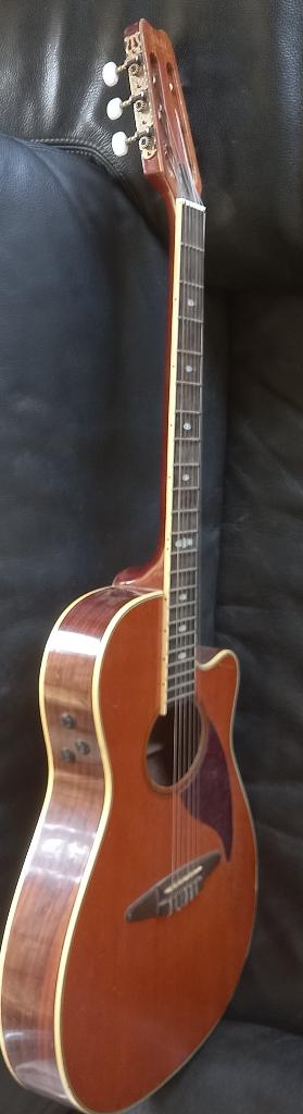 Yamaha CN 525 E classic electro classic, Musique & Instruments, Enlèvement ou Envoi, Utilisé, Guitare classique ou espagnole, Avec capteur (piezo)