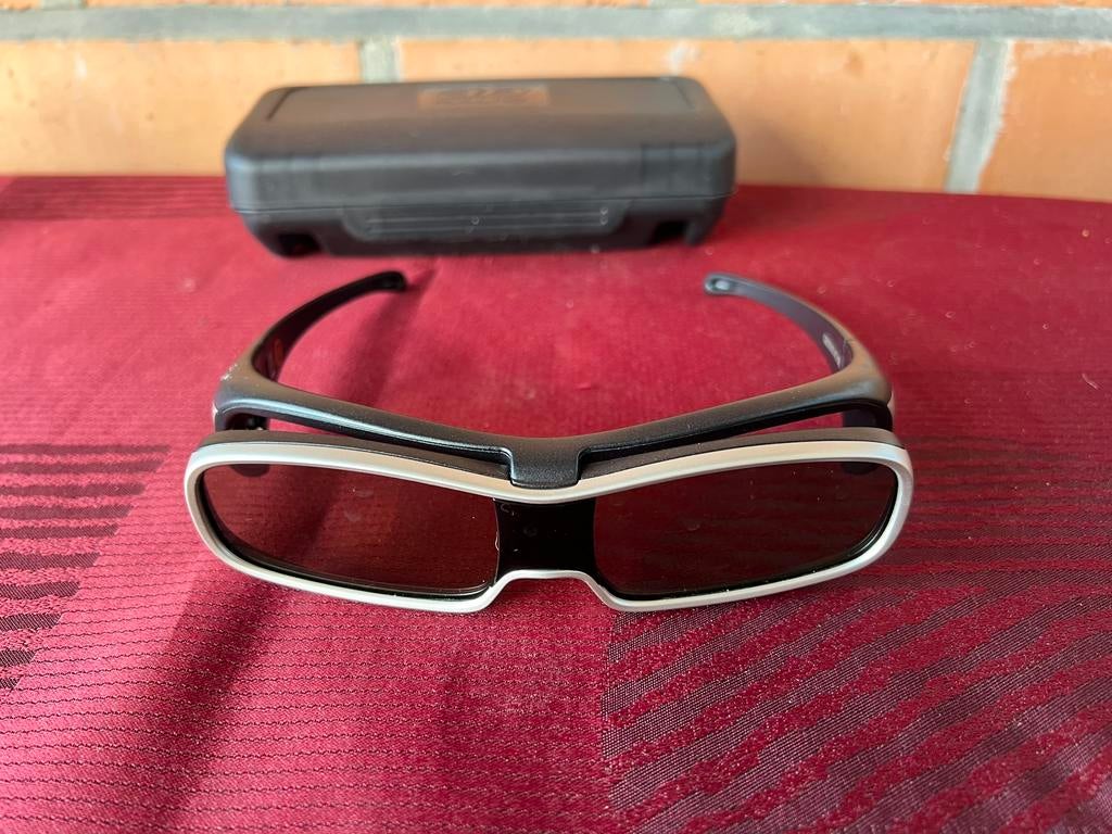 3d full hd bril, Collections, Appareils photo & Matériel cinématographique, Enlèvement ou Envoi