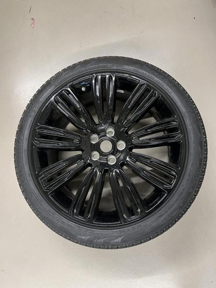 1x Nieuw Range Rover reservewiel + Pirelli Scorpion Verde 27, Auto-onderdelen, Banden en Velgen, Band(en), All Season, Overige maten