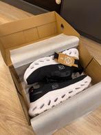 Sneakers On Cloud X Loewe taille 39 neuves, Enlèvement ou Envoi, Comme neuf, Noir, Baskets