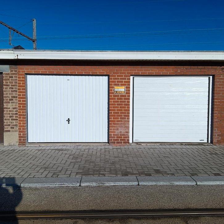 Ensemble de 2 garages (Sclessin-Liège), Immo, Garages & Places de parking, Province de Liège