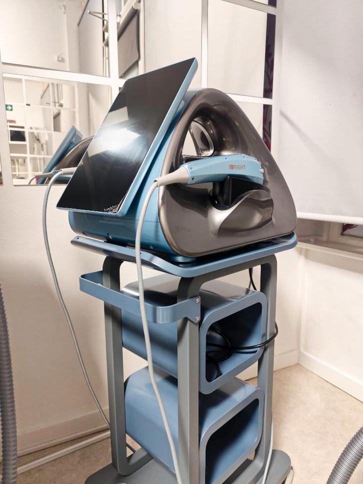 hifu NEUF + Table + 8 tête (corps & visage), Electroménager, Équipement de Soins personnels, Comme neuf, Autres types, Enlèvement