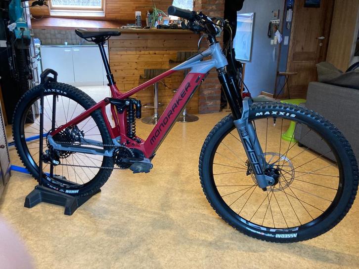 VTTAE MONDRAKER LEVEL R (taille M) + UPGRADES 3600 €, Vélos & Vélomoteurs, Vélos électriques, Comme neuf, 50 km par batterie ou plus