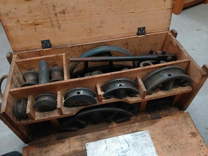 ACRA Hydraulische Pijpbuiger 13T - Compleet & Werkend, Articles professionnels, Machines & Construction | Travail du métal, Enlèvement