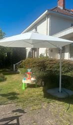 Grote Witte Zweefparasol met Voet, Tuin en Terras, Ophalen, Zo goed als nieuw, Parasolvoet