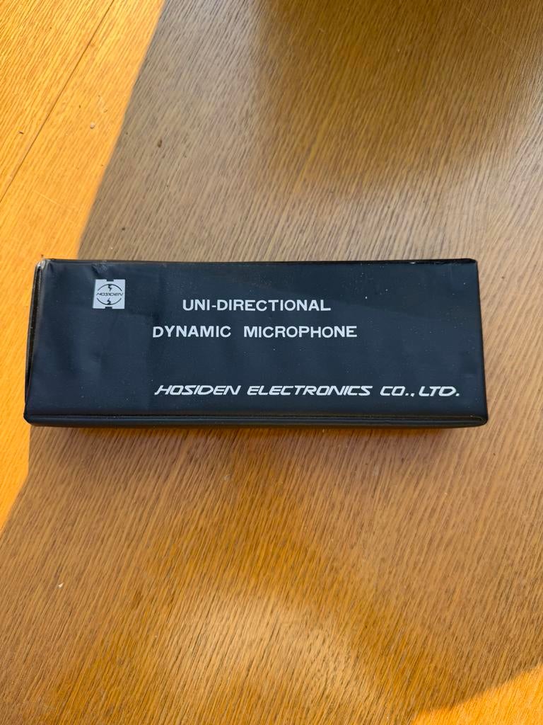 Hosiden dynamische microfoon, Ophalen of Verzenden, Zo goed als nieuw
