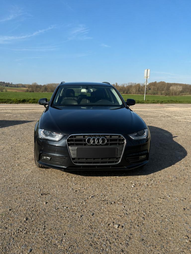 AUDI A4 AVANT 2.0 TDI ULTRA – SPORT / CUIR / GPS / XÉNON, Auto's, Audi, 4 cilinders, Blauw, A4, 5 deurs