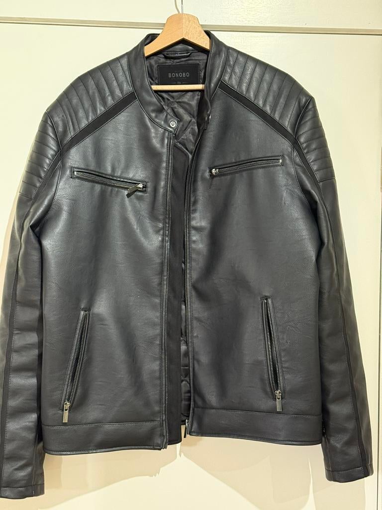 BONOBO XL ATELDenin zwarte sportieve jas in zeer goede staat, Kleding | Heren, Jassen | Zomer, Ophalen, Zo goed als nieuw, Maat 56/58 (XL)