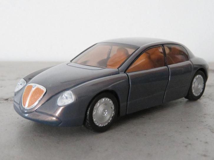 Lancia Dialogos - Solido (in blik), Hobby & Loisirs créatifs, Voitures miniatures | 1:43, Neuf, Voiture, Solido, Enlèvement ou Envoi