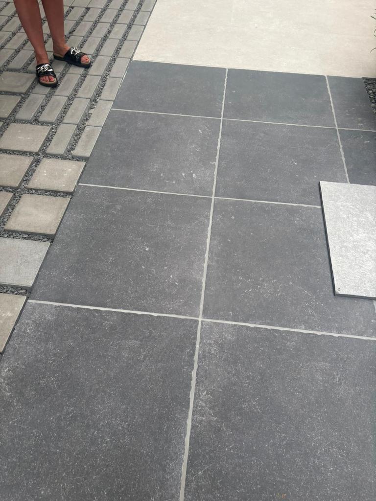 Te koop: Zwart antraciet buitentegels – 40 stuks (14,4 m²), Enlèvement, Comme neuf