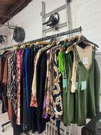 Lot de Vêtements femmes neuf, Enlèvement, Neuf