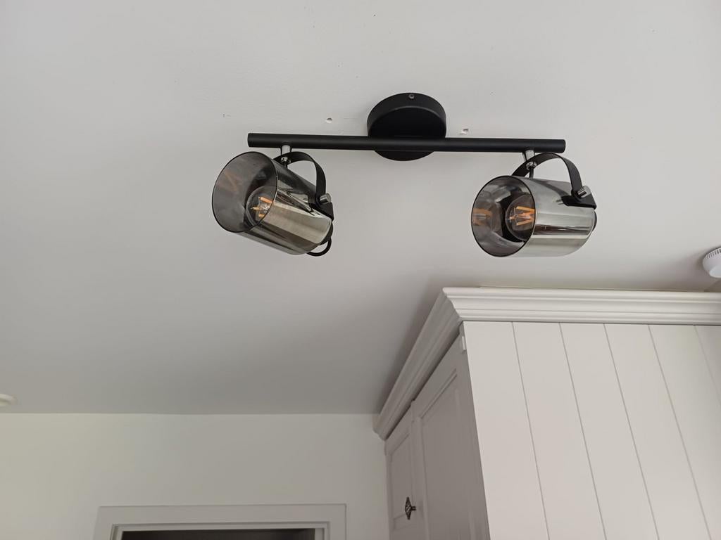 Plafondlamp met 2 spots in perfecte staat, Huis en Inrichting, Ophalen