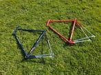 2 cadres de vélo en acier 57cc - 62ct, Enlèvement