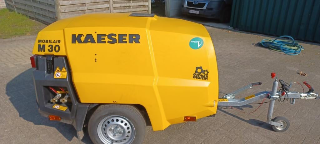 Mobiele compressor , bwj25 , slechts 34u !, Zakelijke goederen, Machines en Bouw | Pompen en Compressoren, Ophalen