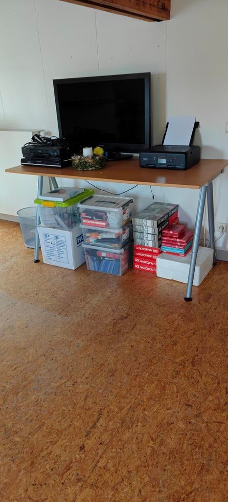 Table de bureau réglable en bois de hêtre., Maison & Meubles, Bureaux, Enlèvement