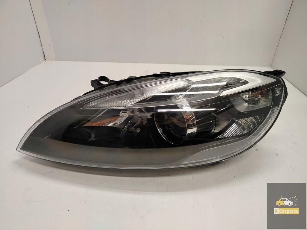 31420007, Volvo V40 Xenonlamp links Perfect NIEUW, Gebruikt, Gunnar Engellaus vag 8
405 31  Gothenburg, SE, Info@volvocars.com