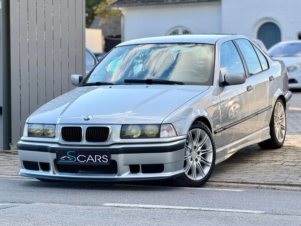 Bmw 320i e36 ** 6 Cilinders ** 128.000 km ** M pack, Auto's, BMW, Achterwielaandrijving, 1995 cc, 110 kW, Leder