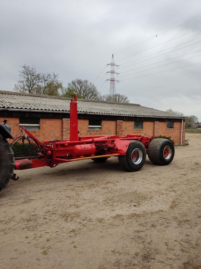 Containerhaak/container chassis, Zakelijke goederen, Ophalen